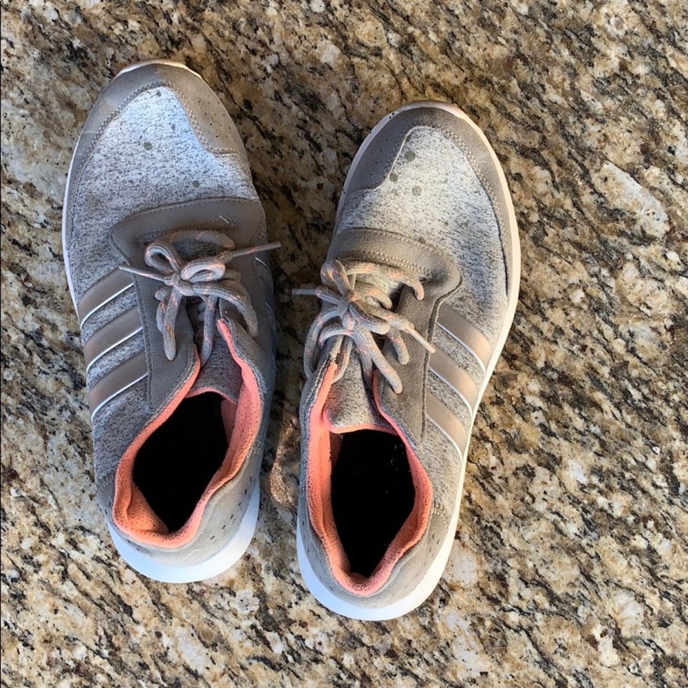 Women’s running shoes